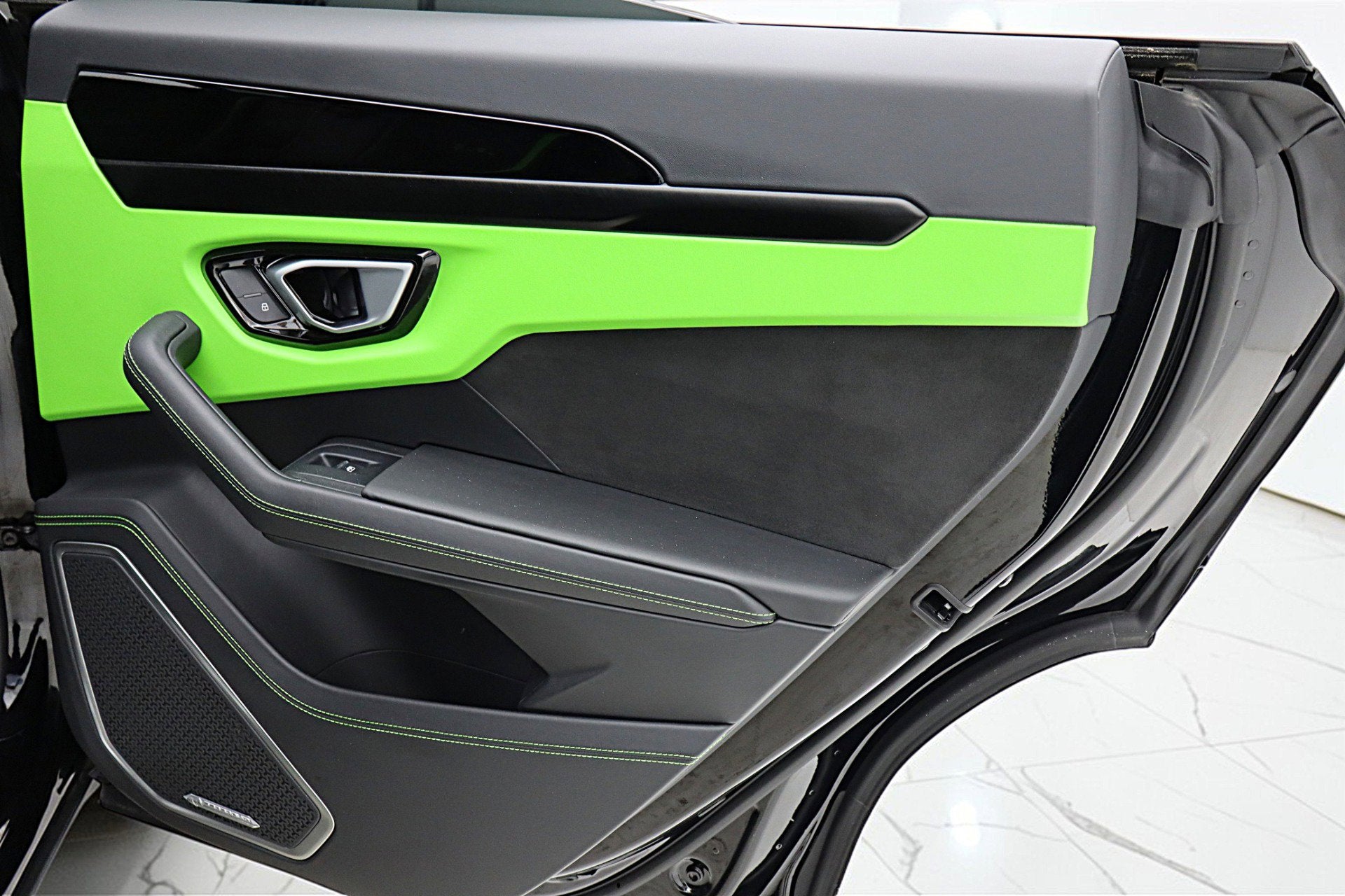 2024 Lamborghini Urus S