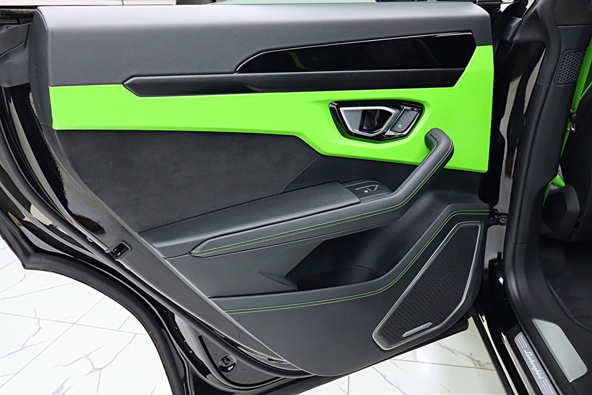 2024 Lamborghini Urus S