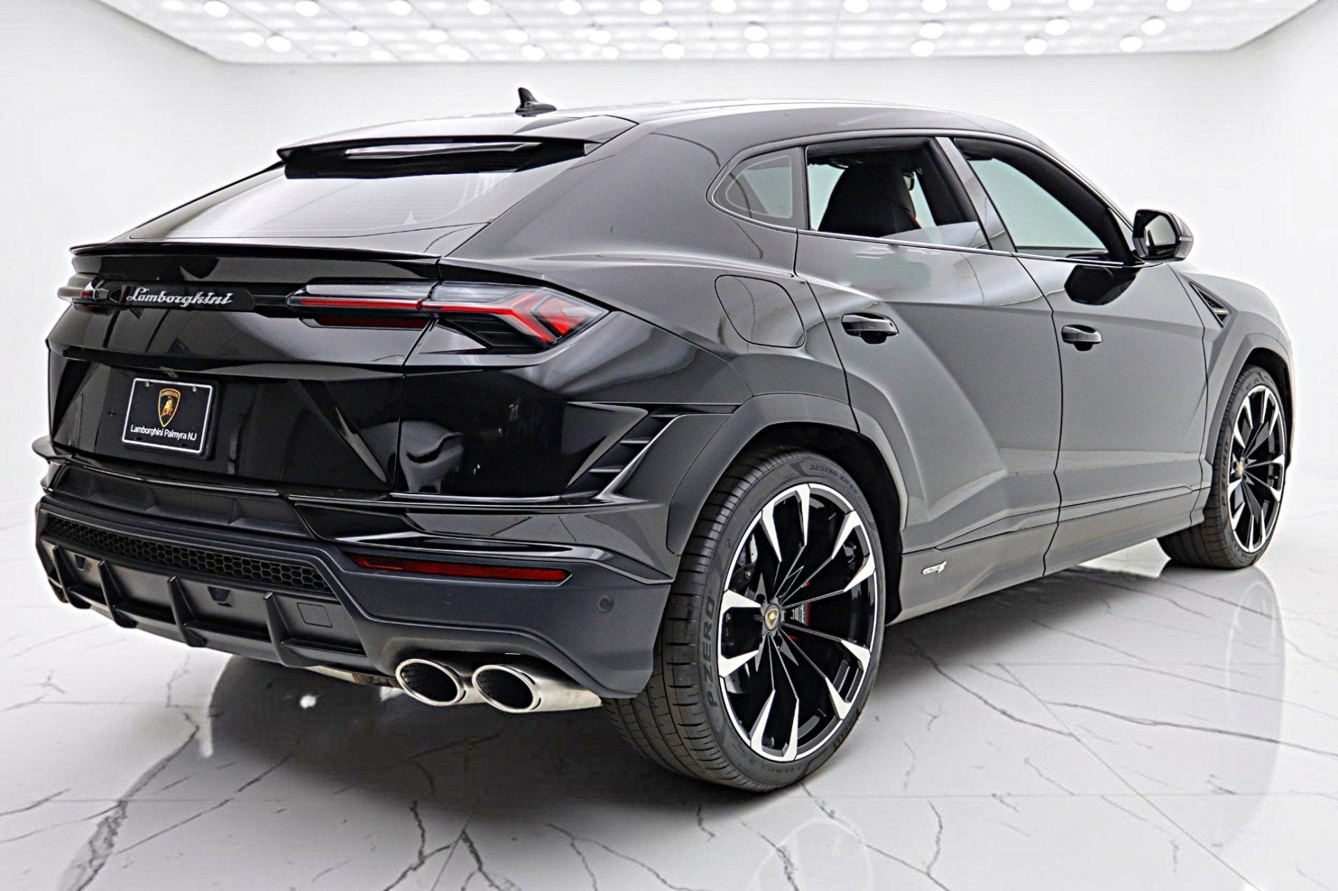 2024 Lamborghini Urus S/LEASE OPTIONS AVAILABLE