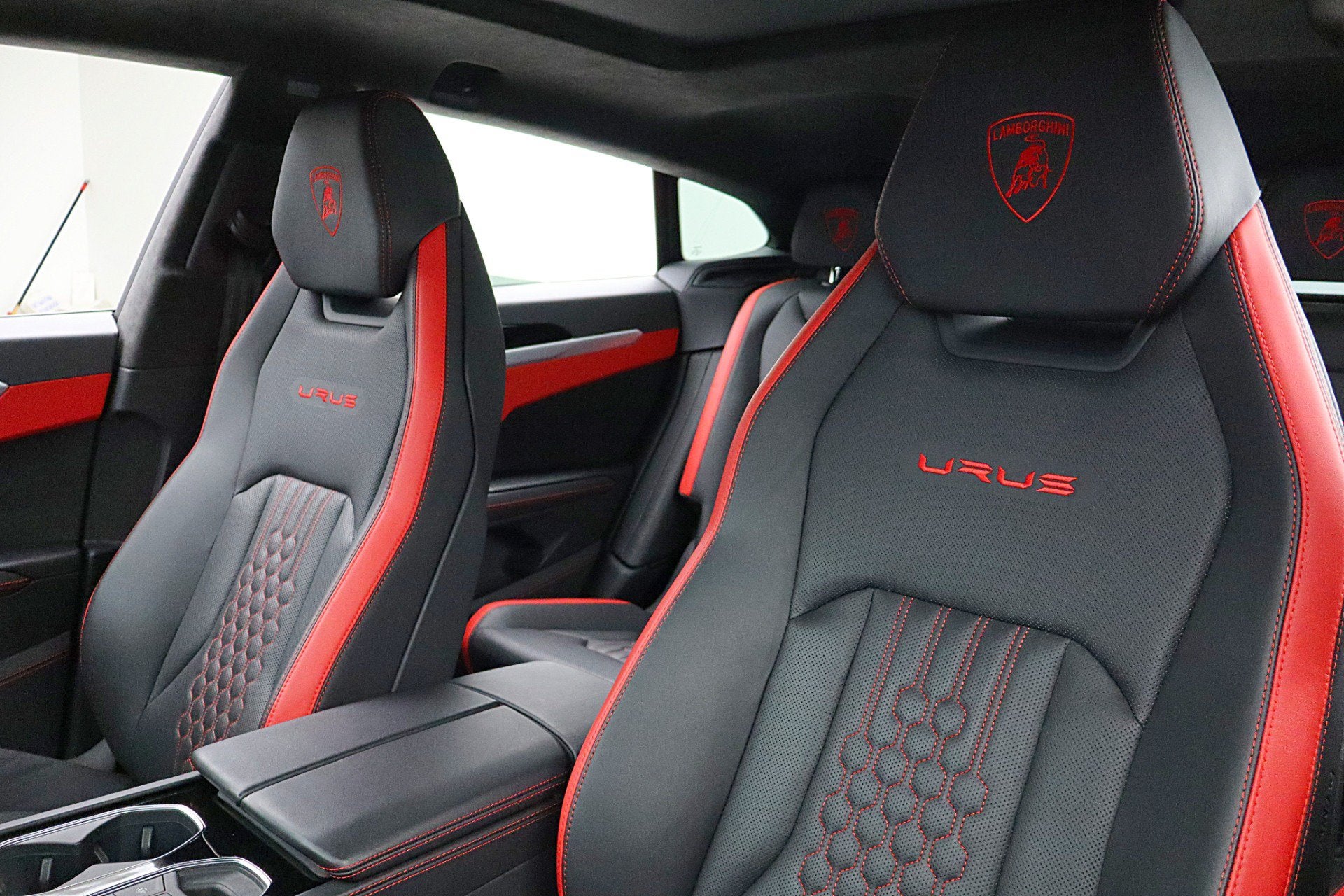 2024 Lamborghini Urus S/LEASE OPTIONS AVAILABLE