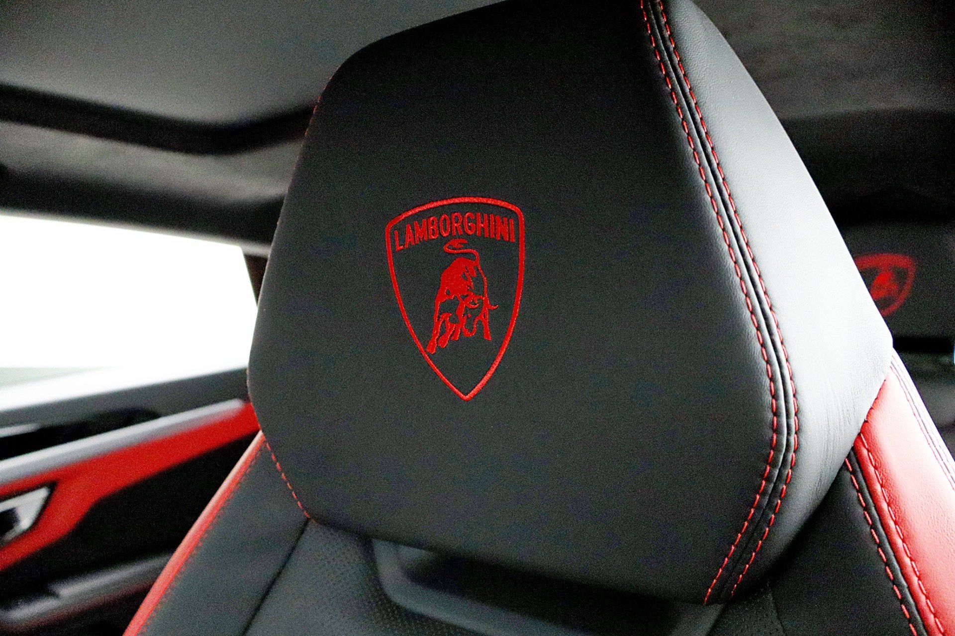 2024 Lamborghini Urus S/LEASE OPTIONS AVAILABLE
