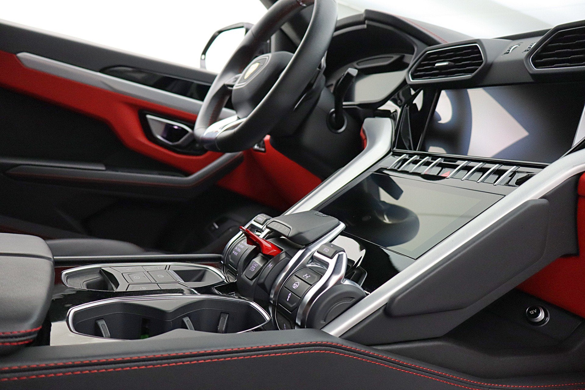 2024 Lamborghini Urus S/LEASE OPTIONS AVAILABLE