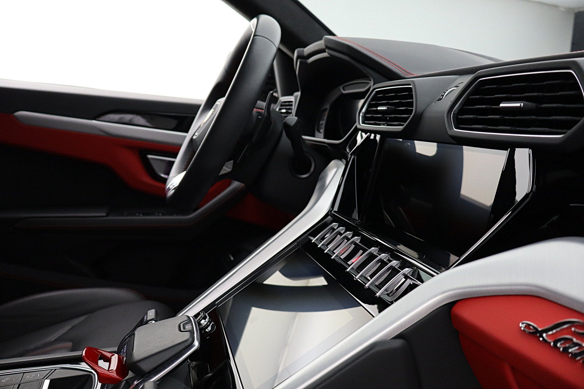2024 Lamborghini Urus S/LEASE OPTIONS AVAILABLE