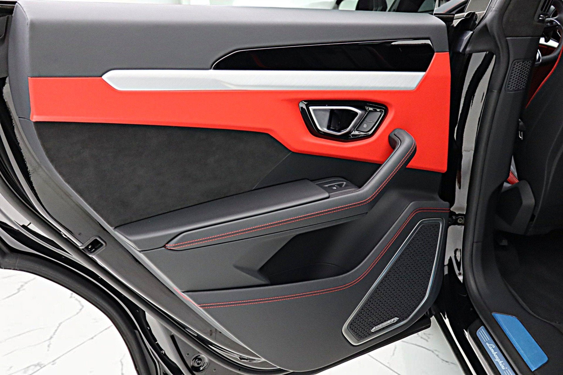 2024 Lamborghini Urus S/LEASE OPTIONS AVAILABLE