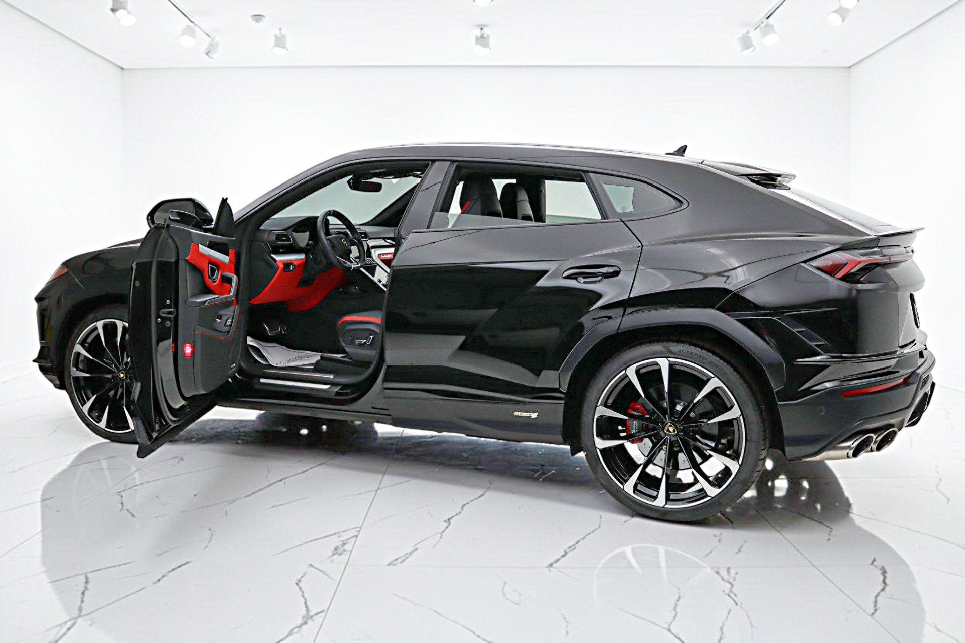 2024 Lamborghini Urus S/LEASE OPTIONS AVAILABLE