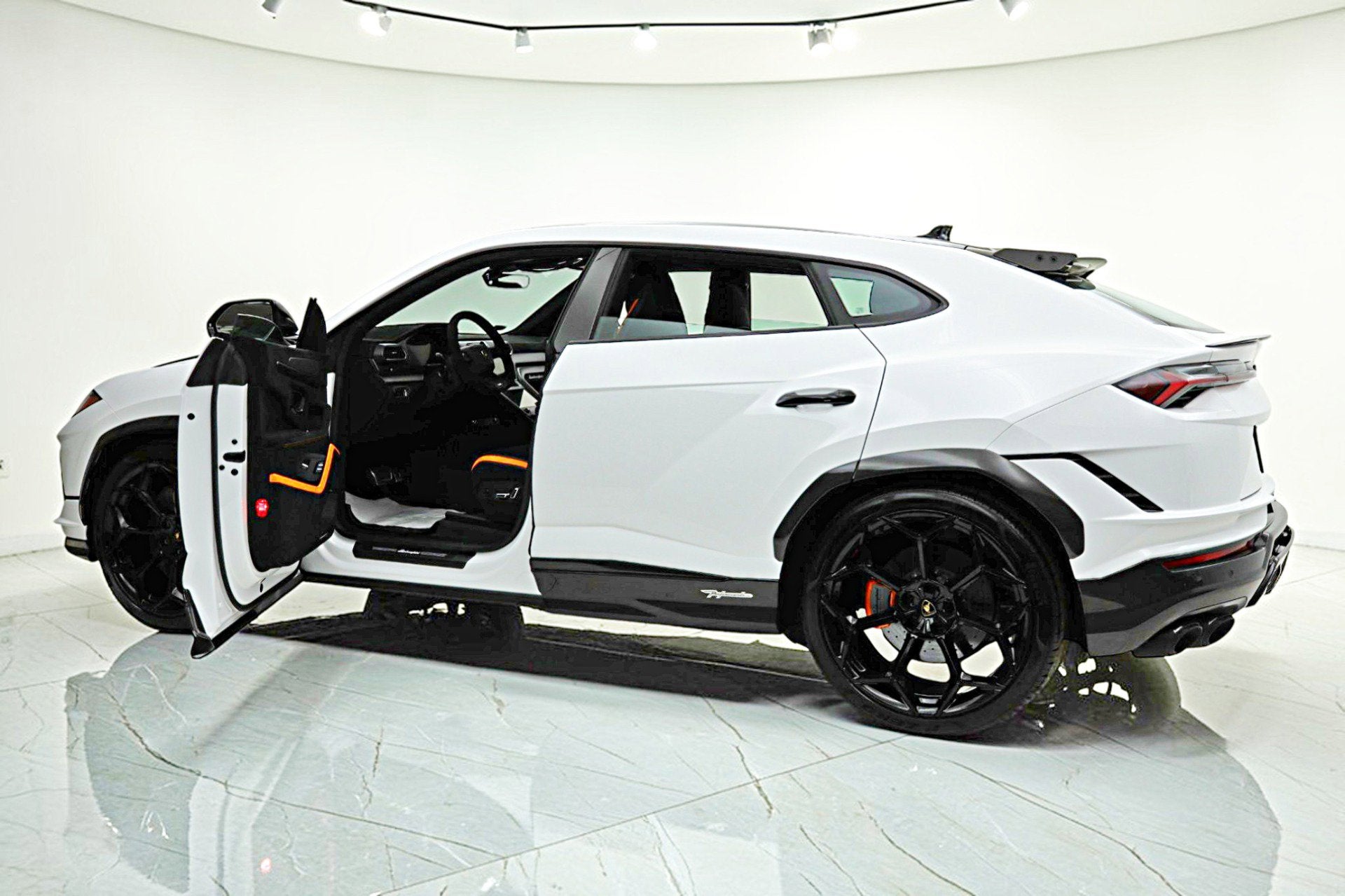 2024 Lamborghini Urus Performante/LEASE OPTIONS AVAILABLE