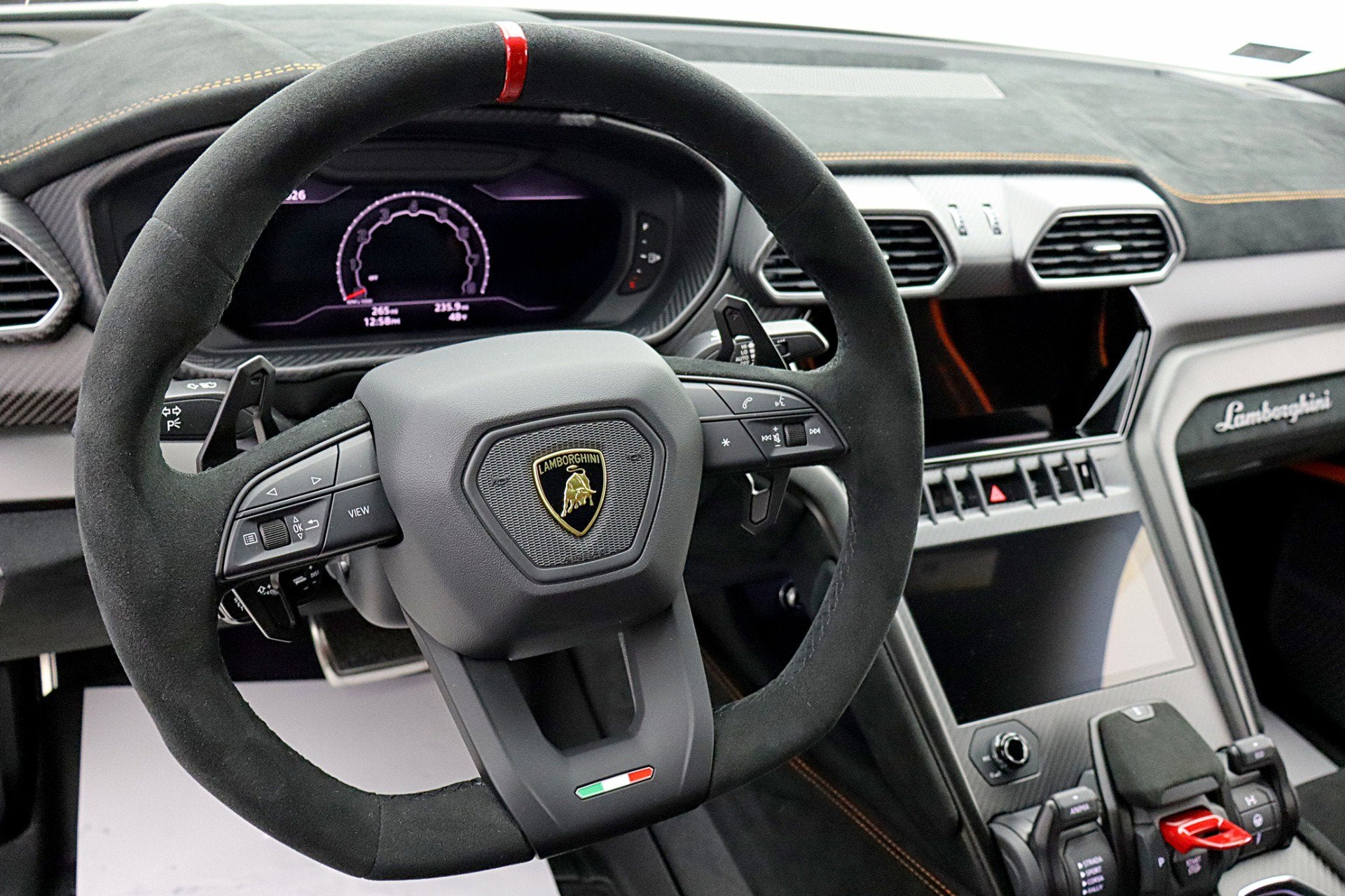 2024 Lamborghini Urus Performante/LEASE OPTIONS AVAILABLE