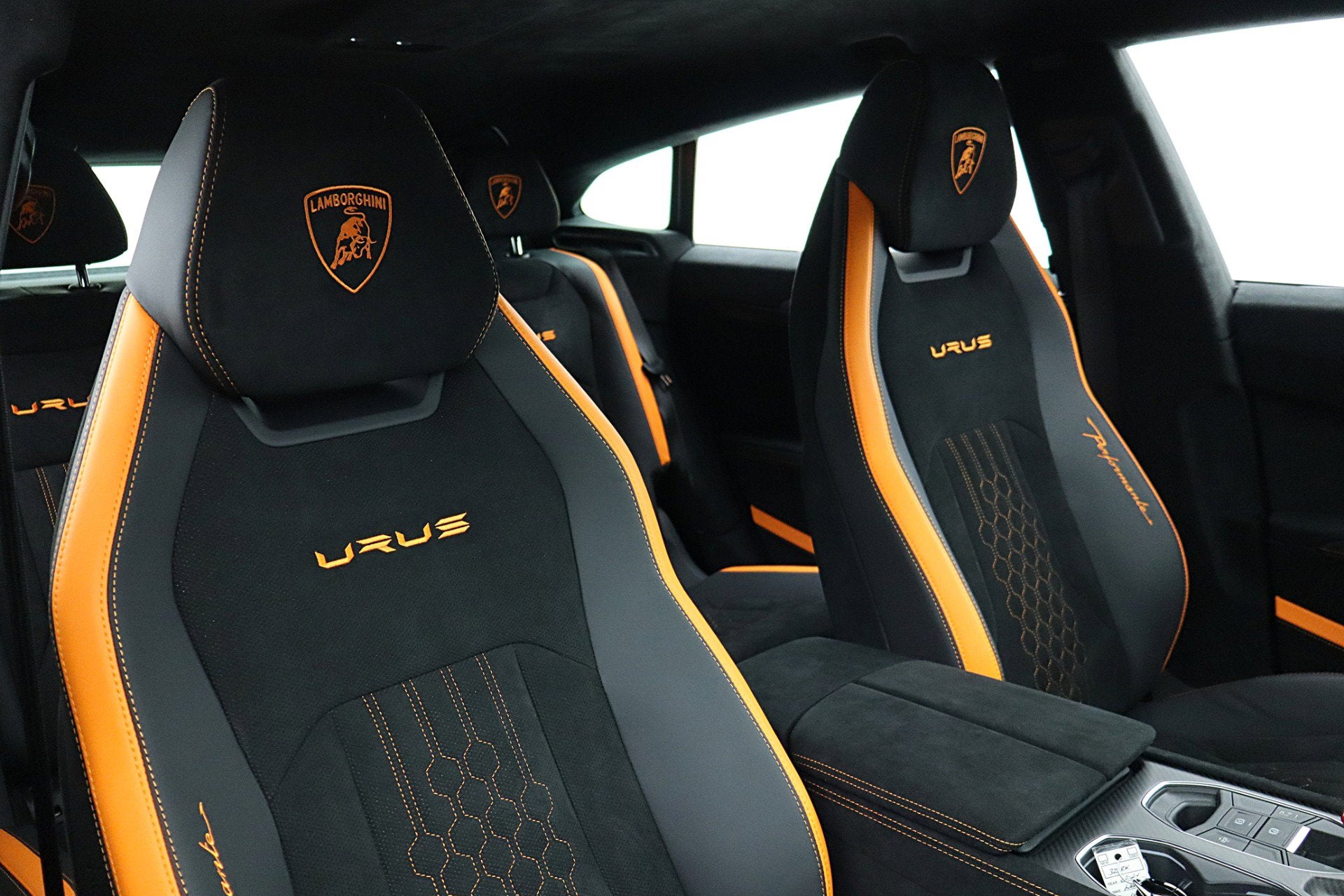 2024 Lamborghini Urus Performante/LEASE OPTIONS AVAILABLE