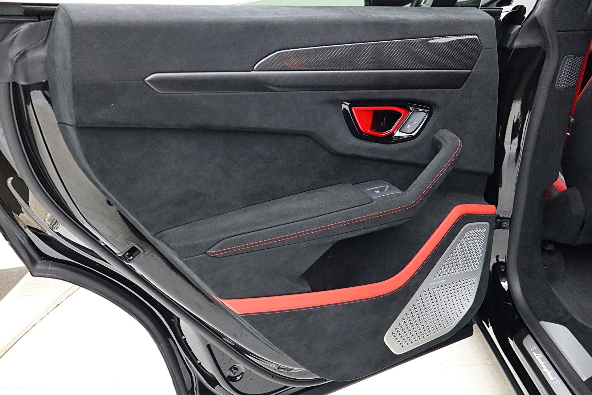 2024 Lamborghini Urus Performante/LEASE OPTIONS AVAILABLE