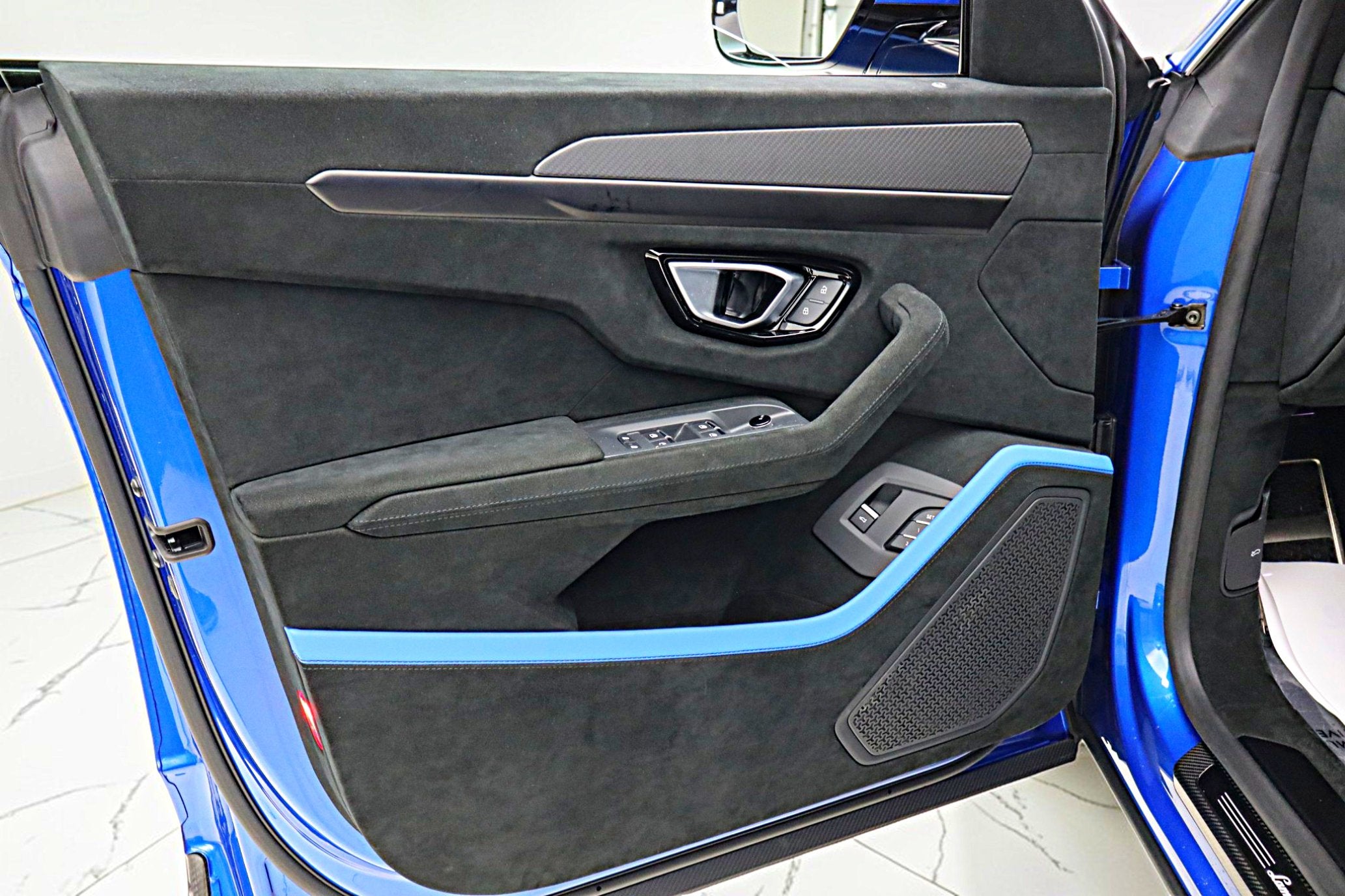 2024 Lamborghini Urus Performante/LEASE OPTIONS AVAILABLE