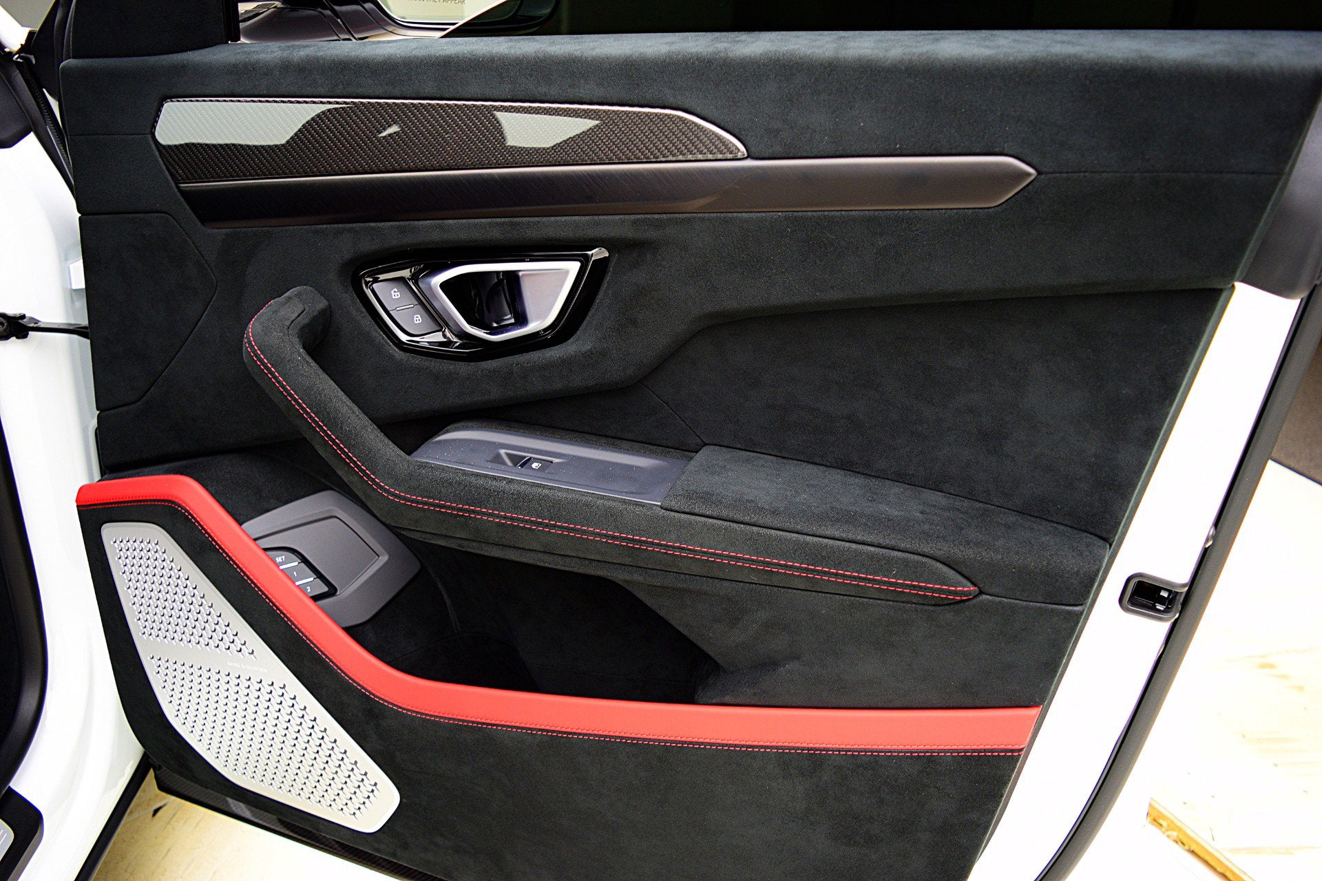 2024 Lamborghini Urus Performante/LEASE OPTIONS AVAILABLE