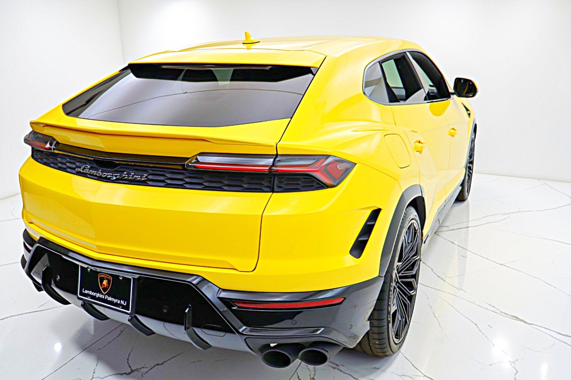 2025 Lamborghini Urus SE/LEASE OPTIONS AVAILABLE