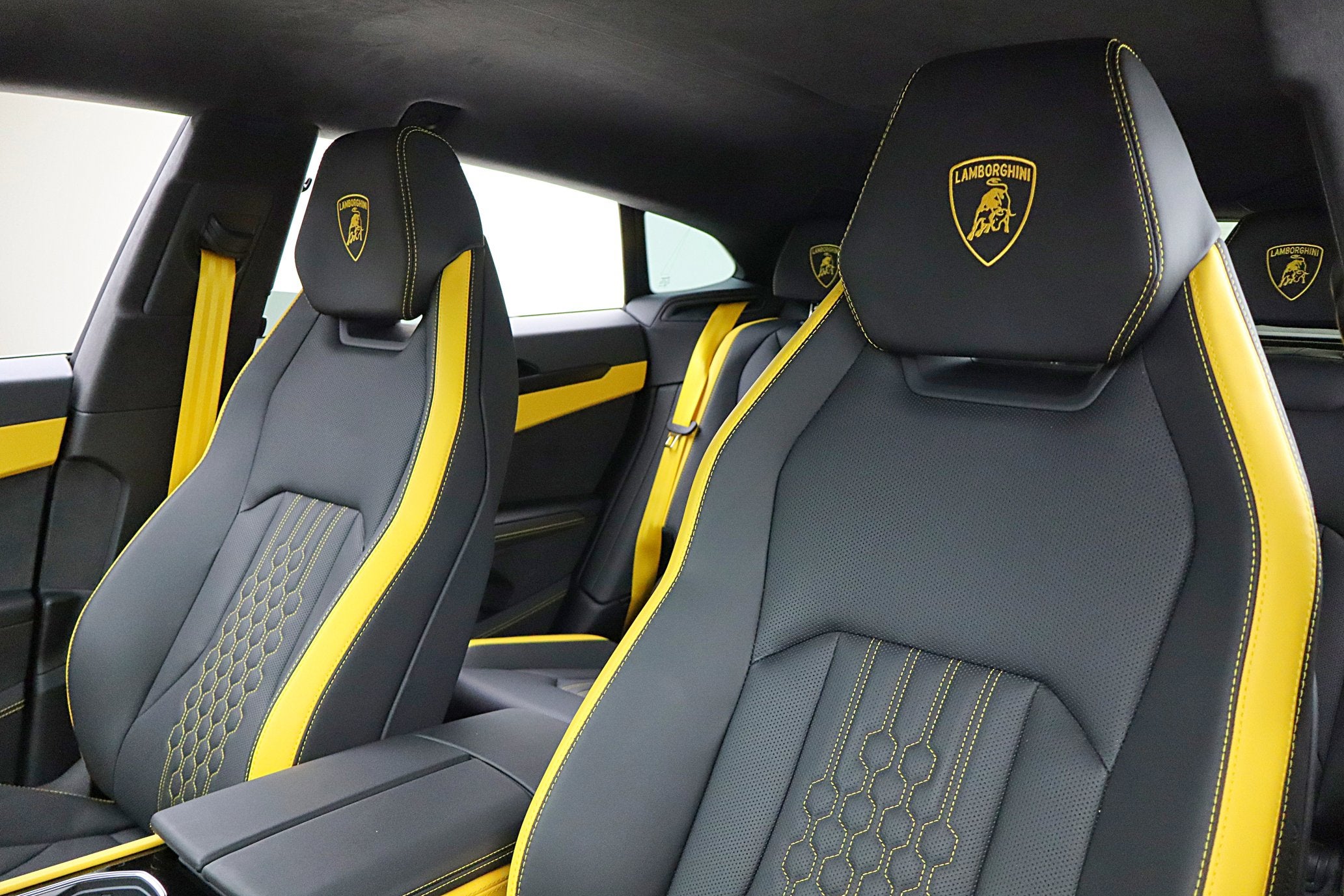 2025 Lamborghini Urus SE/LEASE OPTIONS AVAILABLE