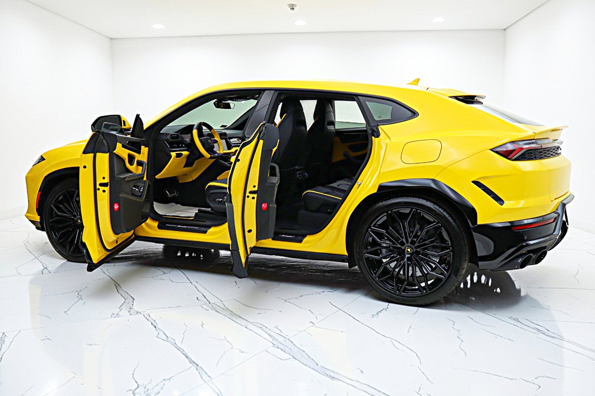 2025 Lamborghini Urus SE/LEASE OPTIONS AVAILABLE