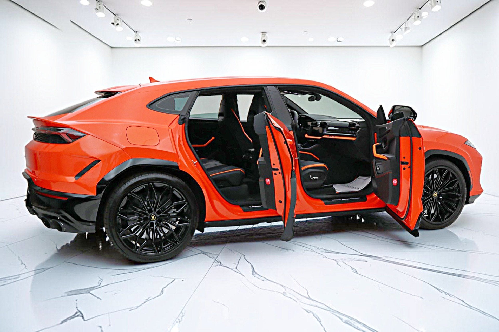 2025 Lamborghini Urus SE/LEASE OPTIONS AVAILABLE