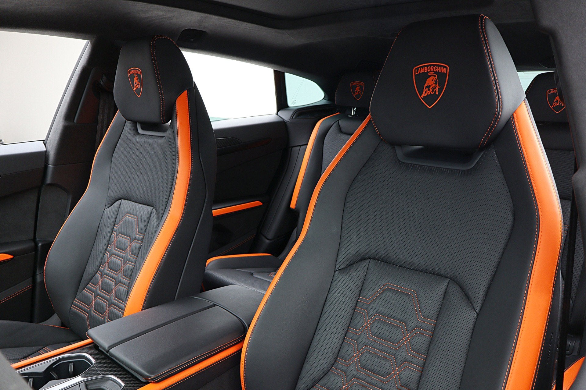 2025 Lamborghini Urus SE/LEASE OPTIONS AVAILABLE
