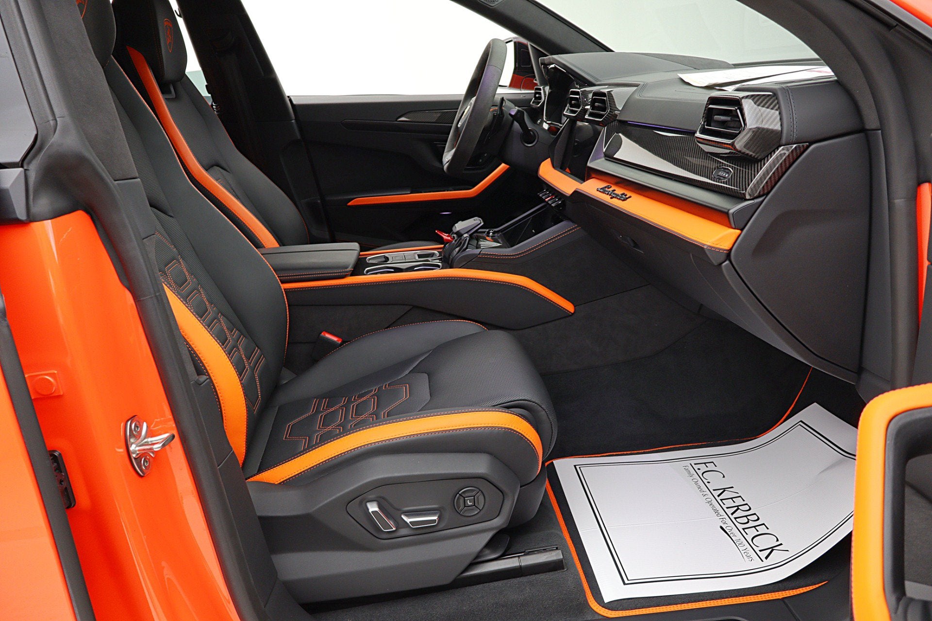2025 Lamborghini Urus SE/LEASE OPTIONS AVAILABLE