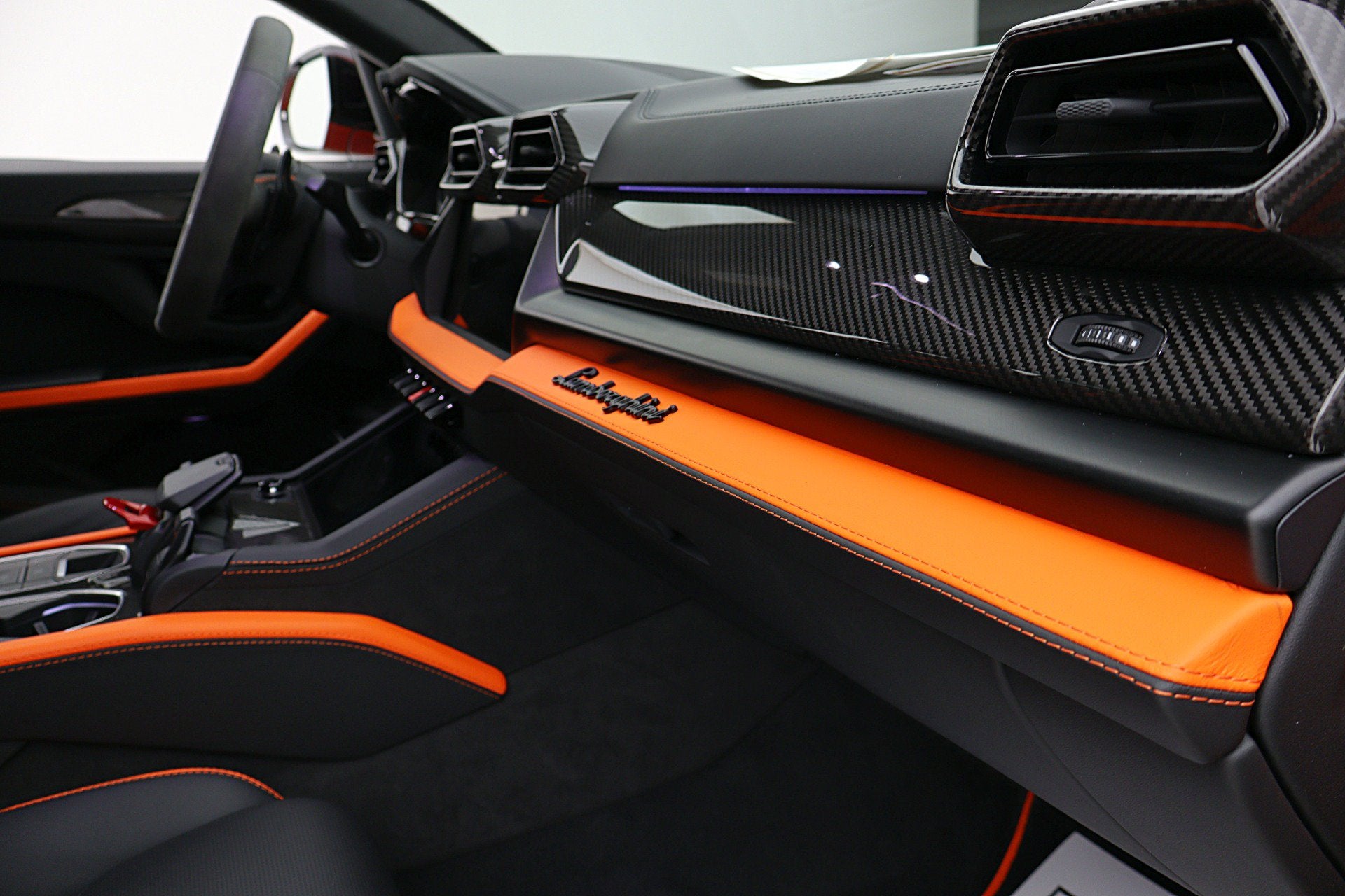 2025 Lamborghini Urus SE/LEASE OPTIONS AVAILABLE
