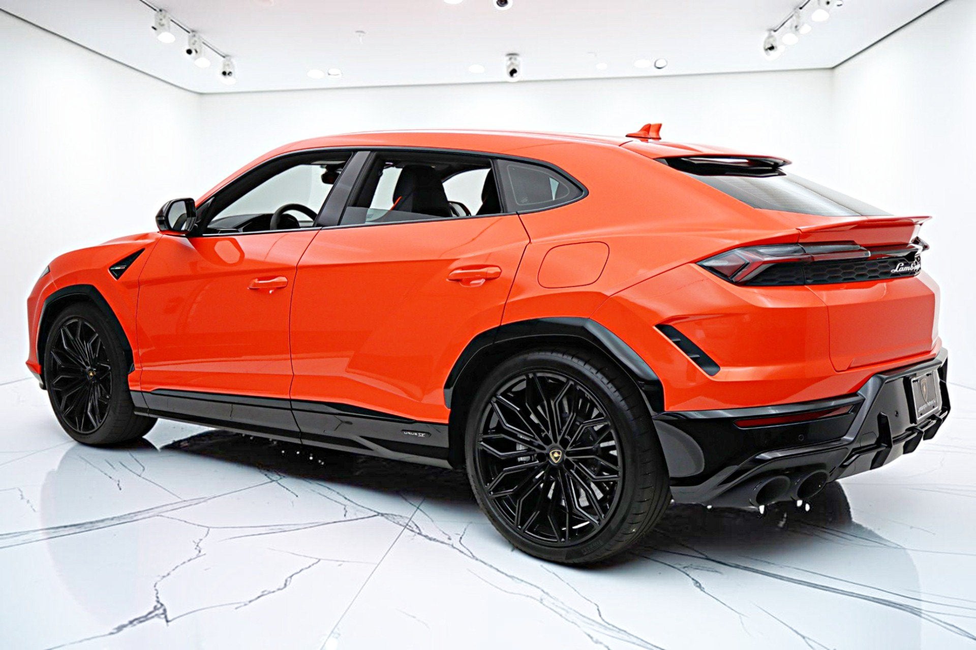 2025 Lamborghini Urus SE/LEASE OPTIONS AVAILABLE