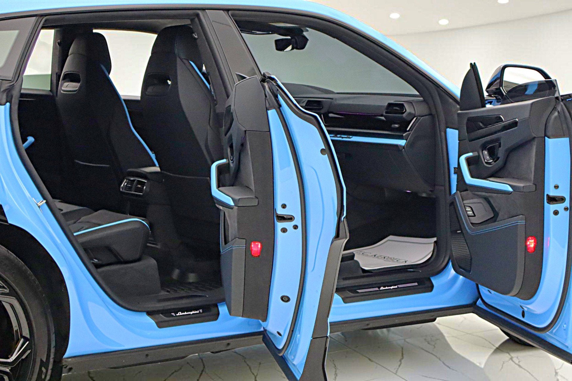 2025 Lamborghini Urus SE/LEASE OPTIONS AVAILABLE