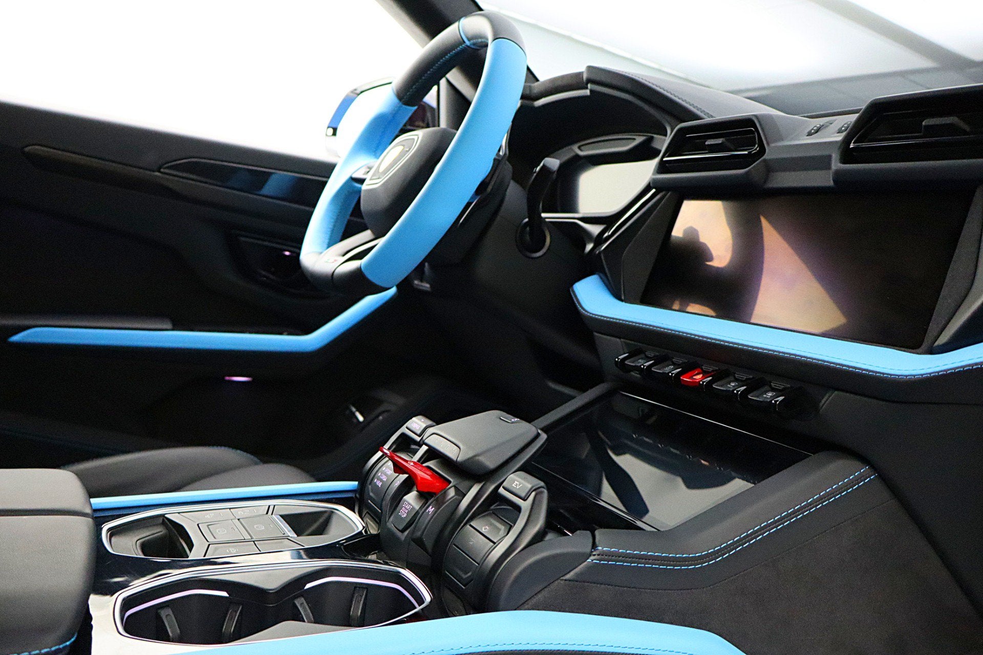 2025 Lamborghini Urus SE/LEASE OPTIONS AVAILABLE