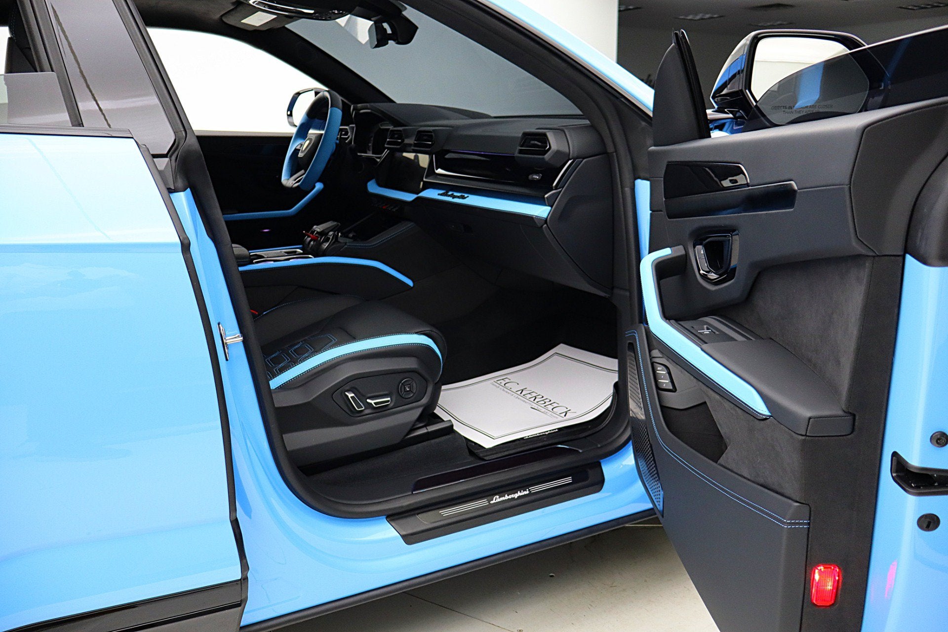 2025 Lamborghini Urus SE/LEASE OPTIONS AVAILABLE