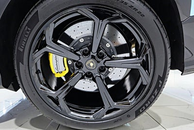 2025 Lamborghini Urus SE/LEASE OPTIONS AVAILABLE