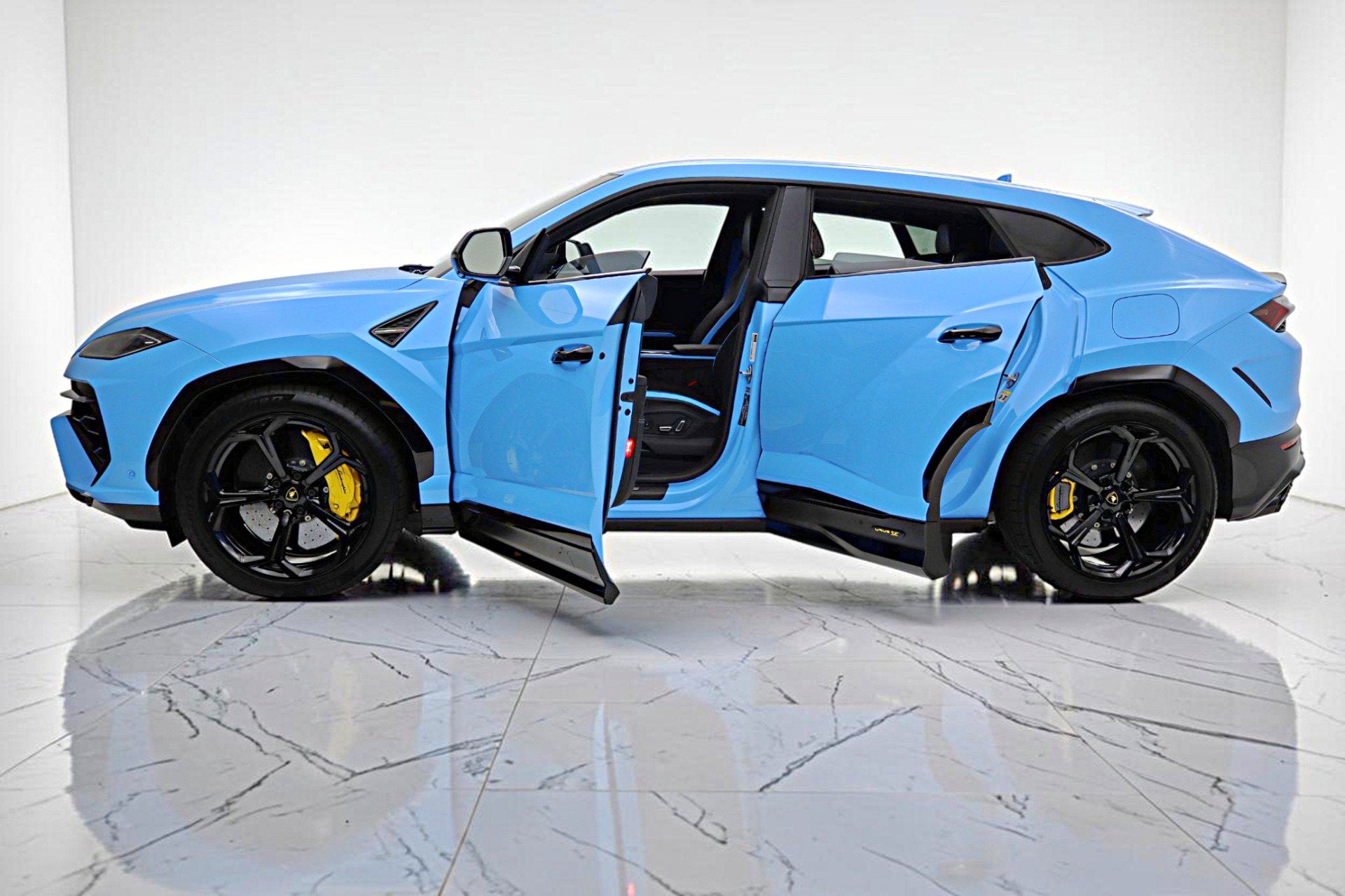 2025 Lamborghini Urus SE/LEASE OPTIONS AVAILABLE