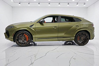 2026 Lamborghini Urus SE