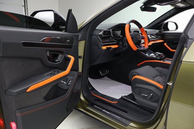 2026 Lamborghini Urus SE