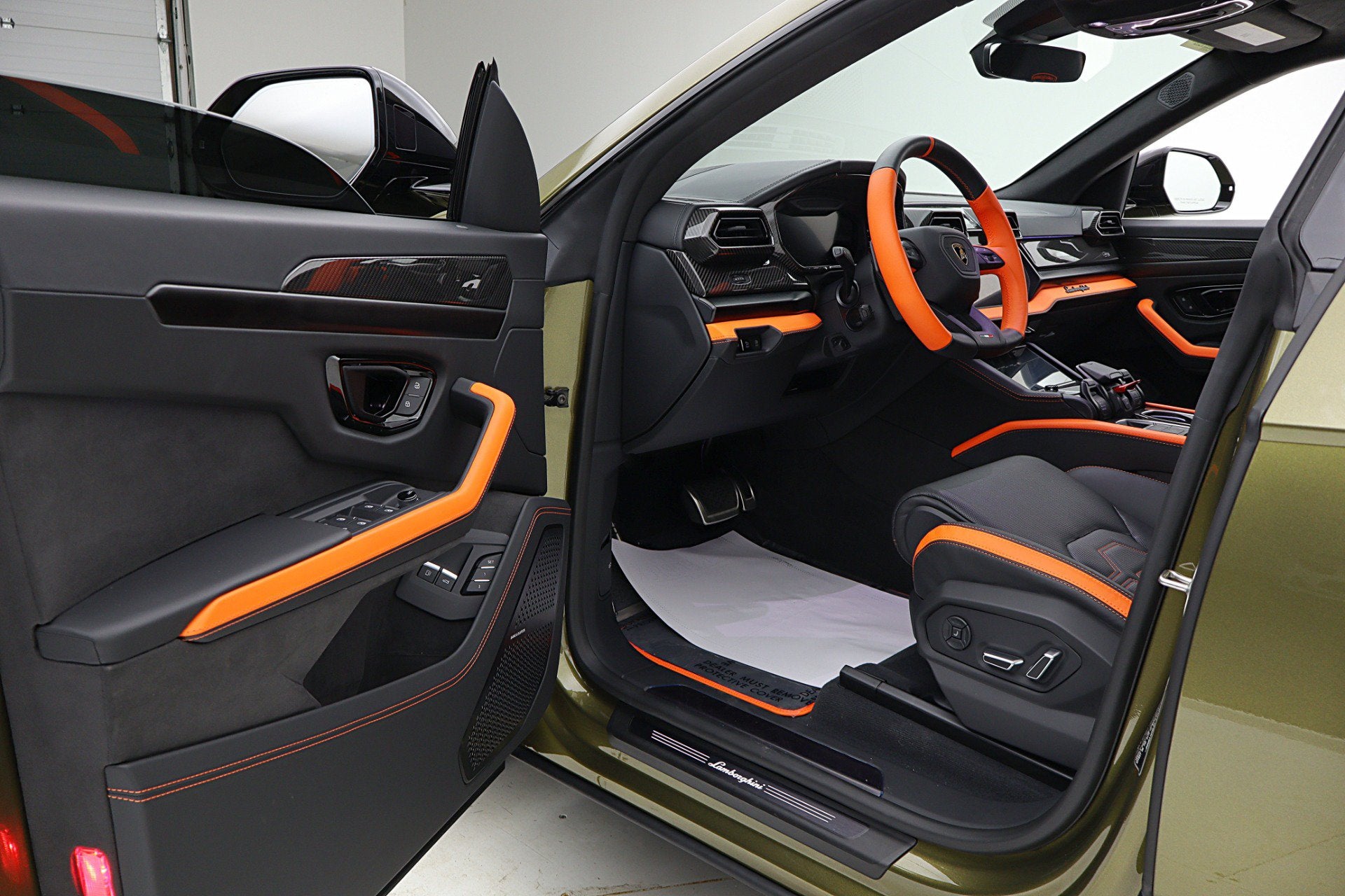2026 Lamborghini Urus SE