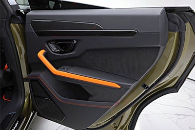 2026 Lamborghini Urus SE