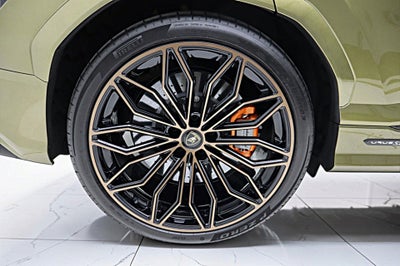 2026 Lamborghini Urus SE