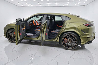 2026 Lamborghini Urus SE