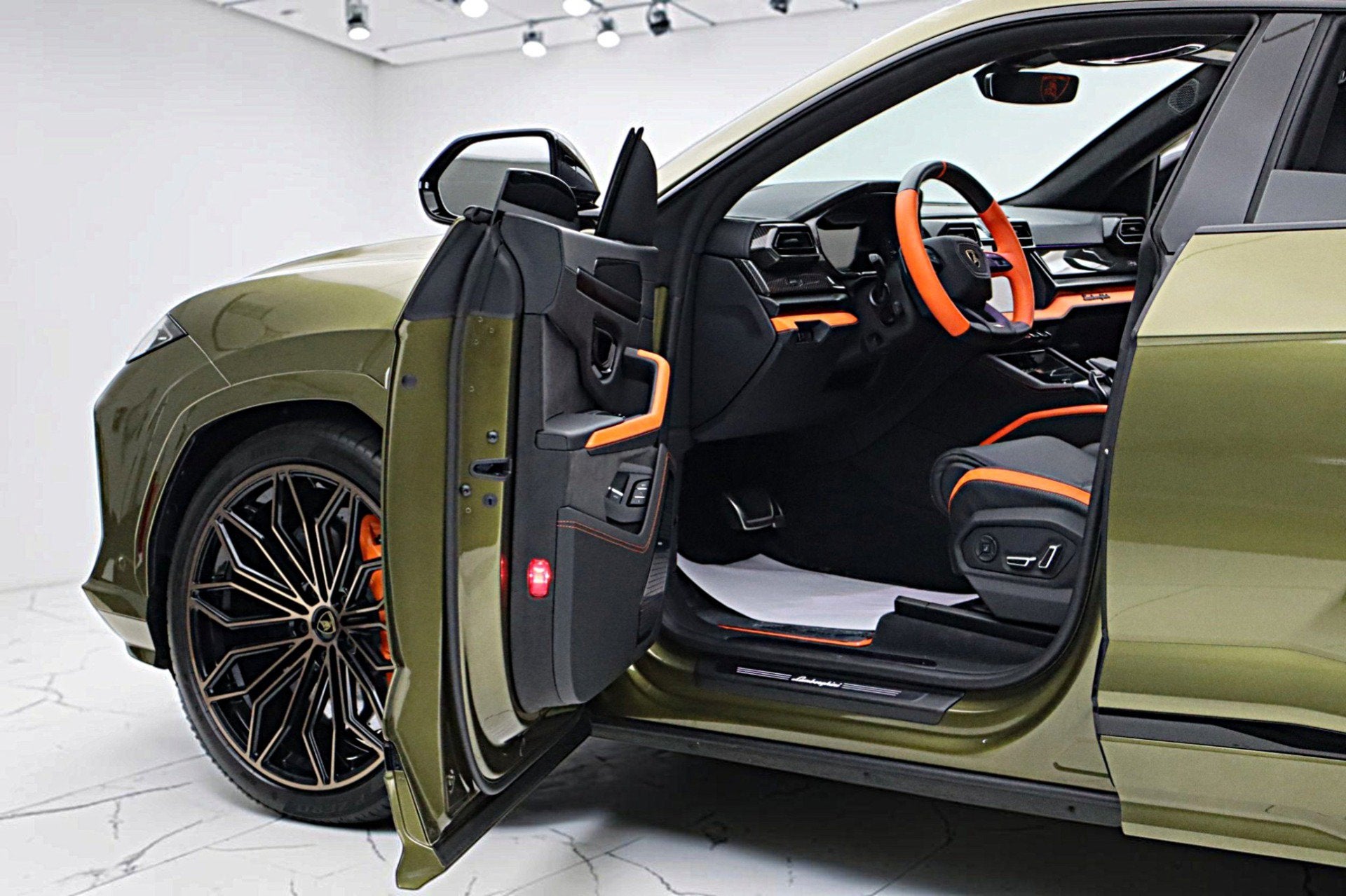 2026 Lamborghini Urus SE