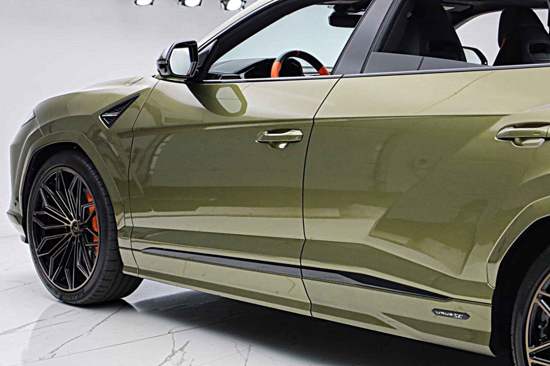 2026 Lamborghini Urus SE