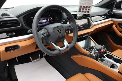 2026 Lamborghini Urus SE/LEASE OPTIONS AVAILABLE
