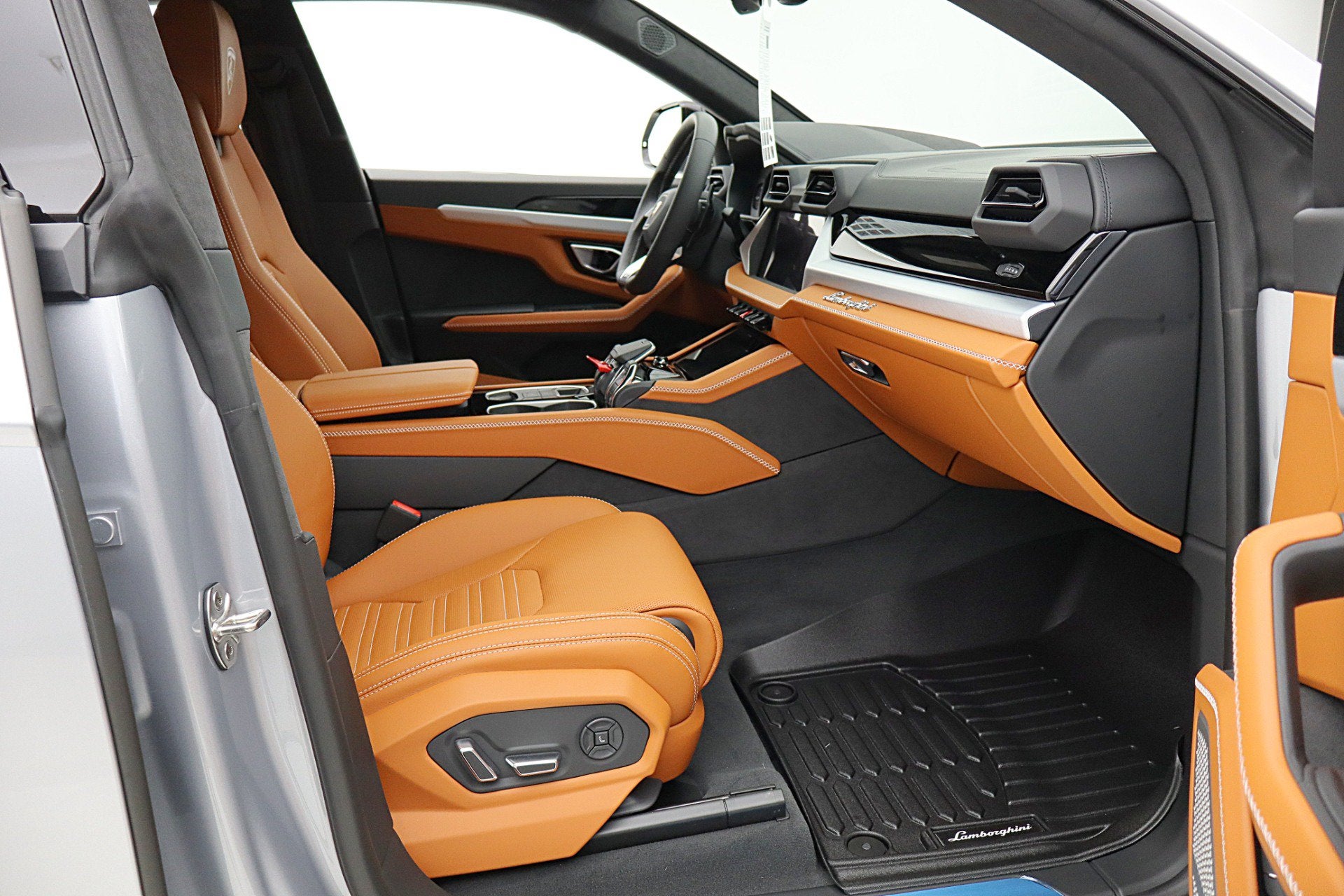 2026 Lamborghini Urus SE/LEASE OPTIONS AVAILABLE