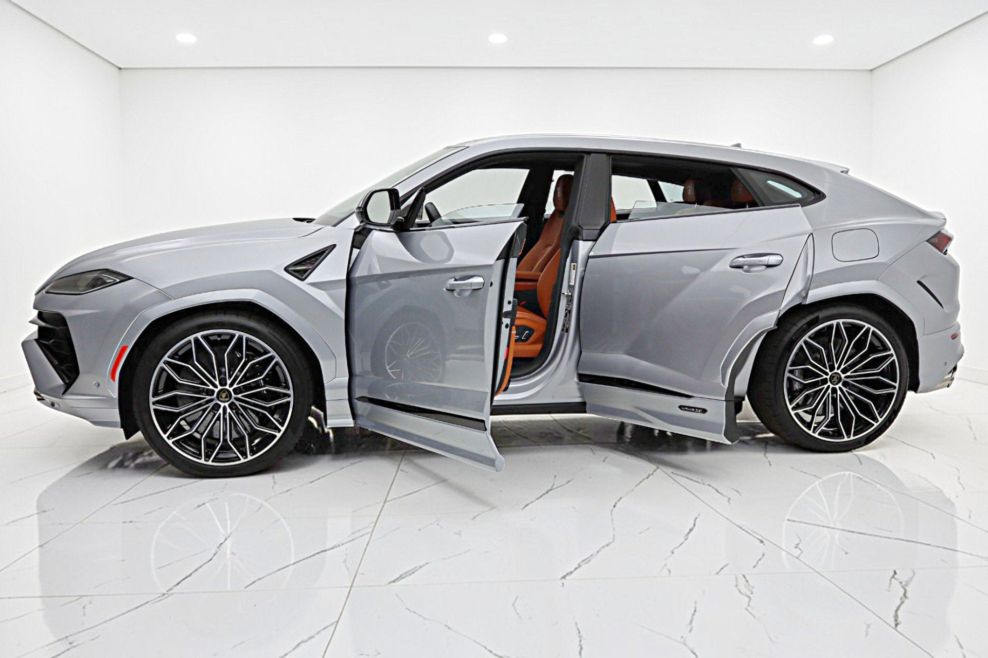 2026 Lamborghini Urus SE/LEASE OPTIONS AVAILABLE