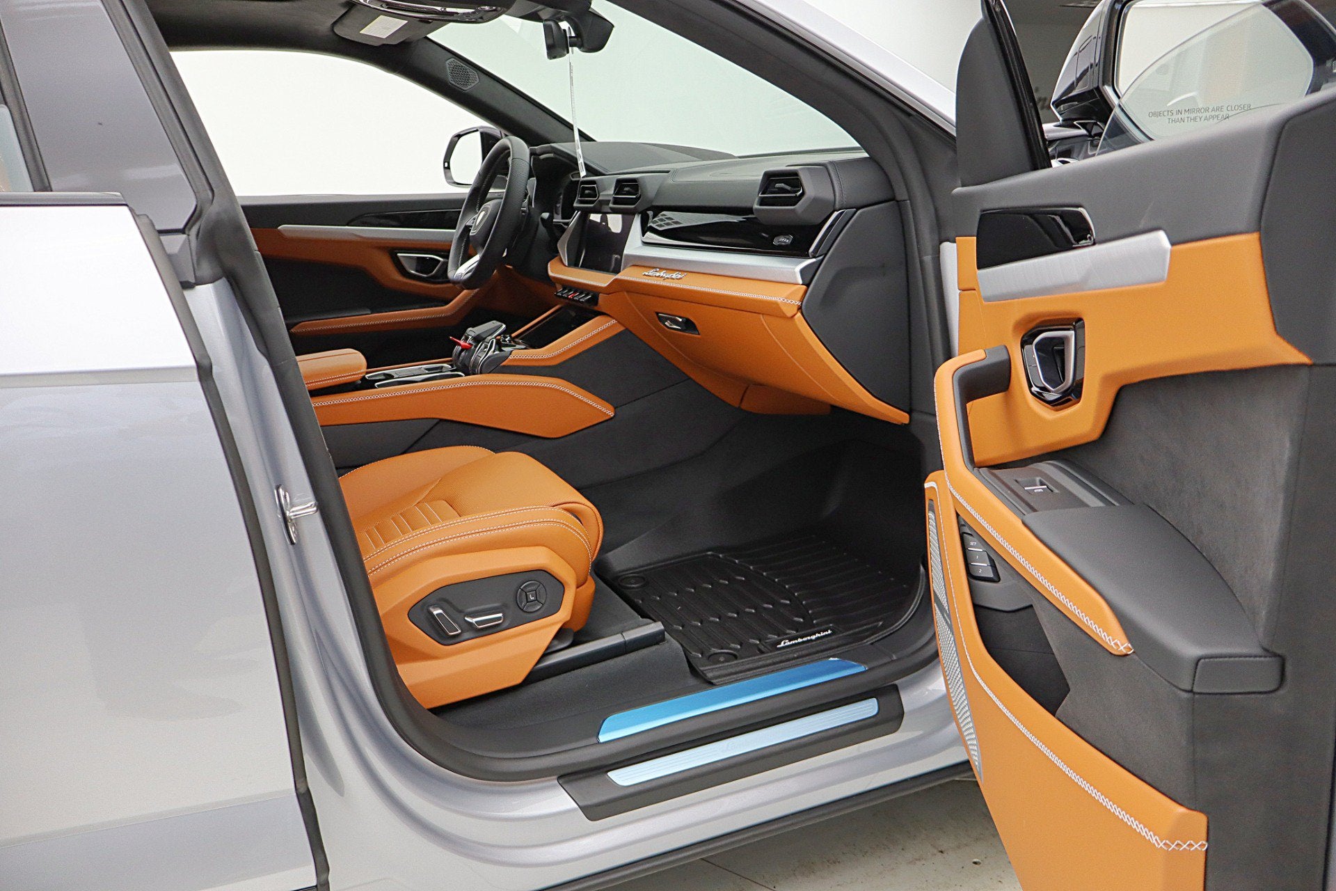 2026 Lamborghini Urus SE/LEASE OPTIONS AVAILABLE