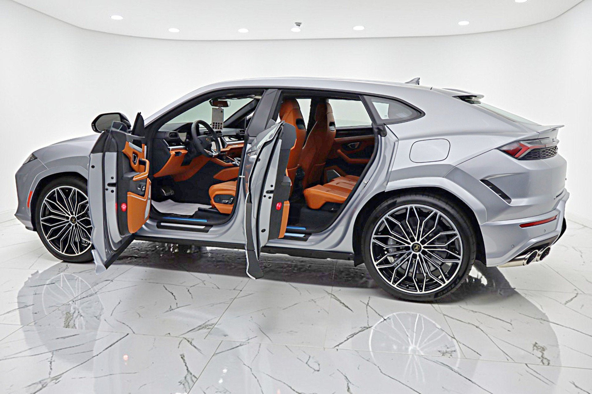 2026 Lamborghini Urus SE/LEASE OPTIONS AVAILABLE