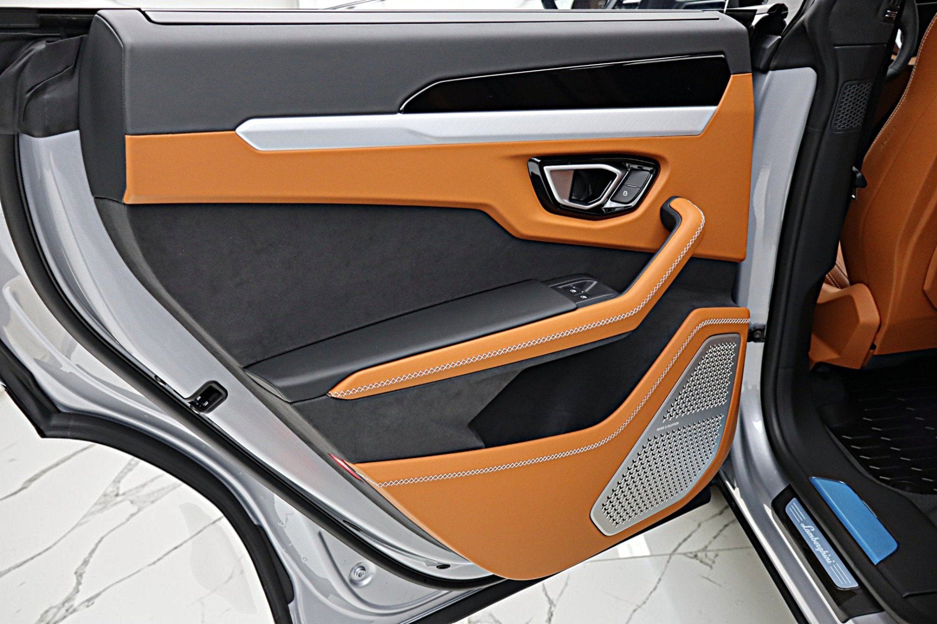 2026 Lamborghini Urus SE/LEASE OPTIONS AVAILABLE