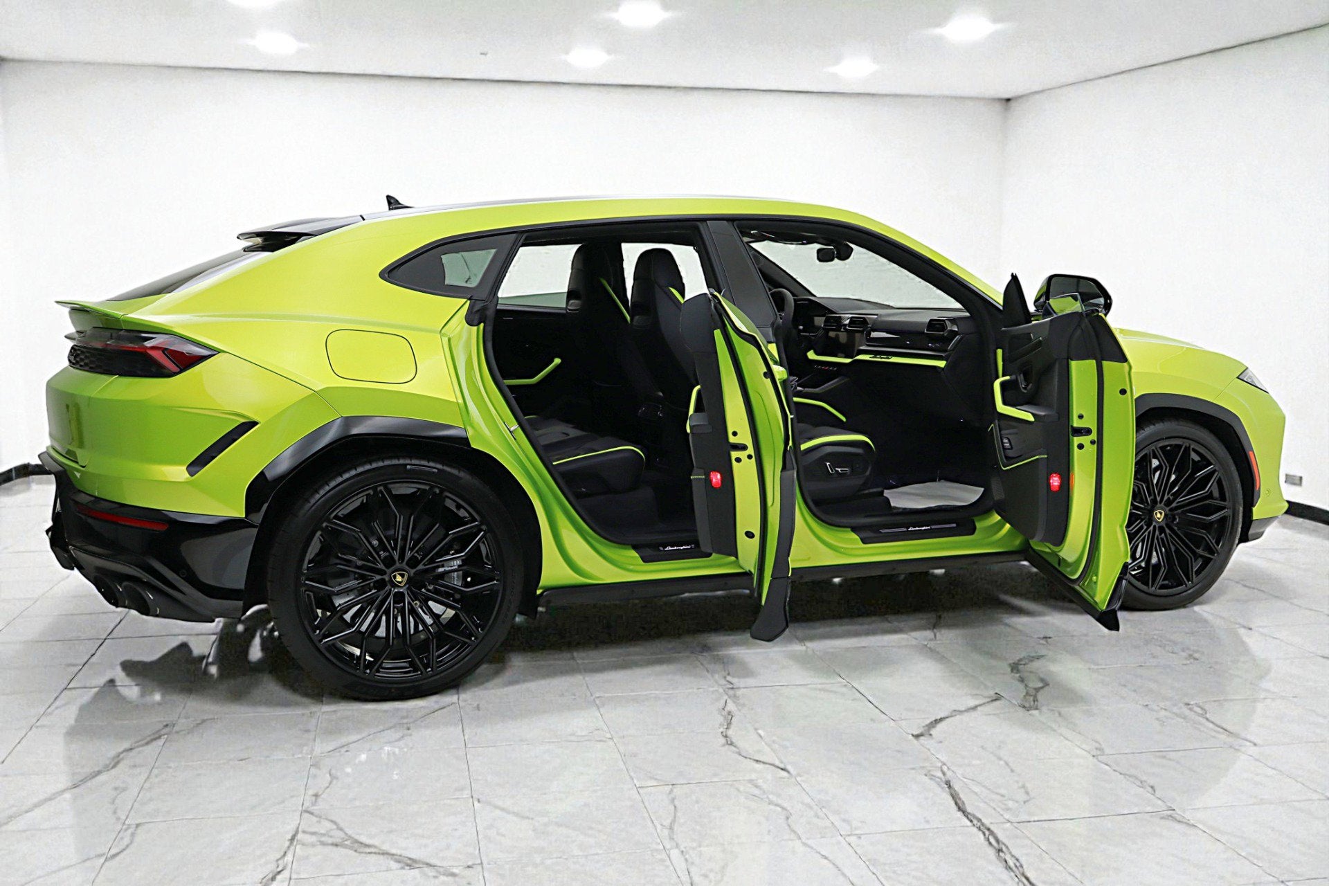 2025 Lamborghini Urus SE Org MSRP $349,965