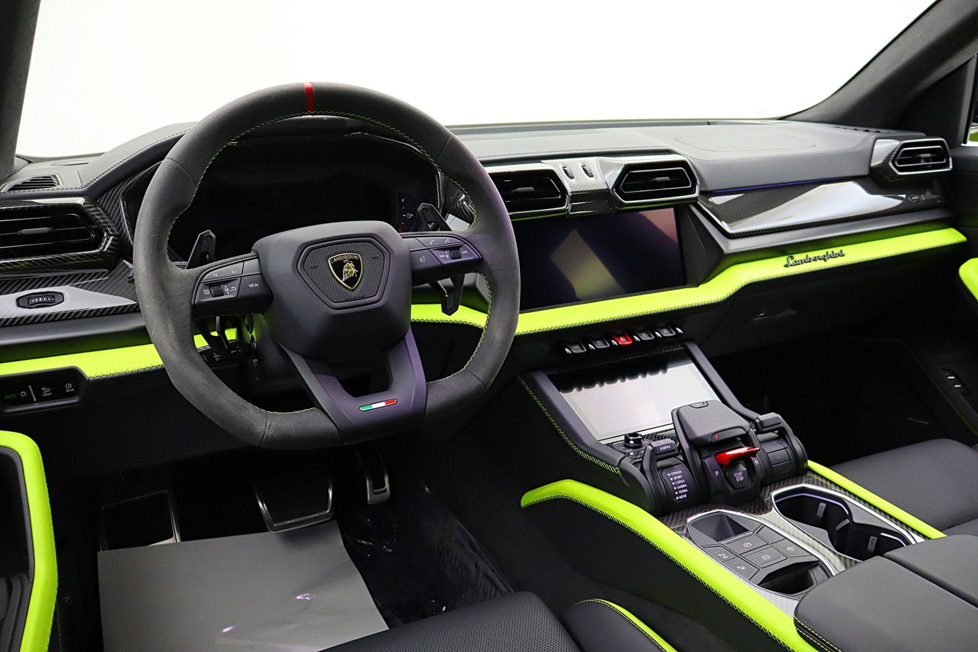 2025 Lamborghini Urus SE Org MSRP $349,965