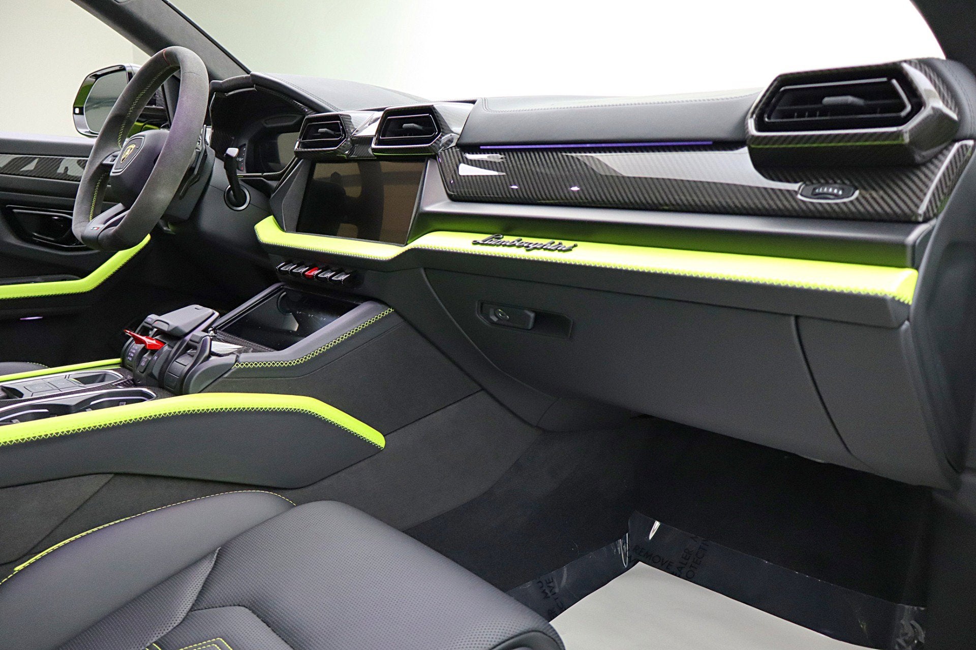 2025 Lamborghini Urus SE Org MSRP $349,965