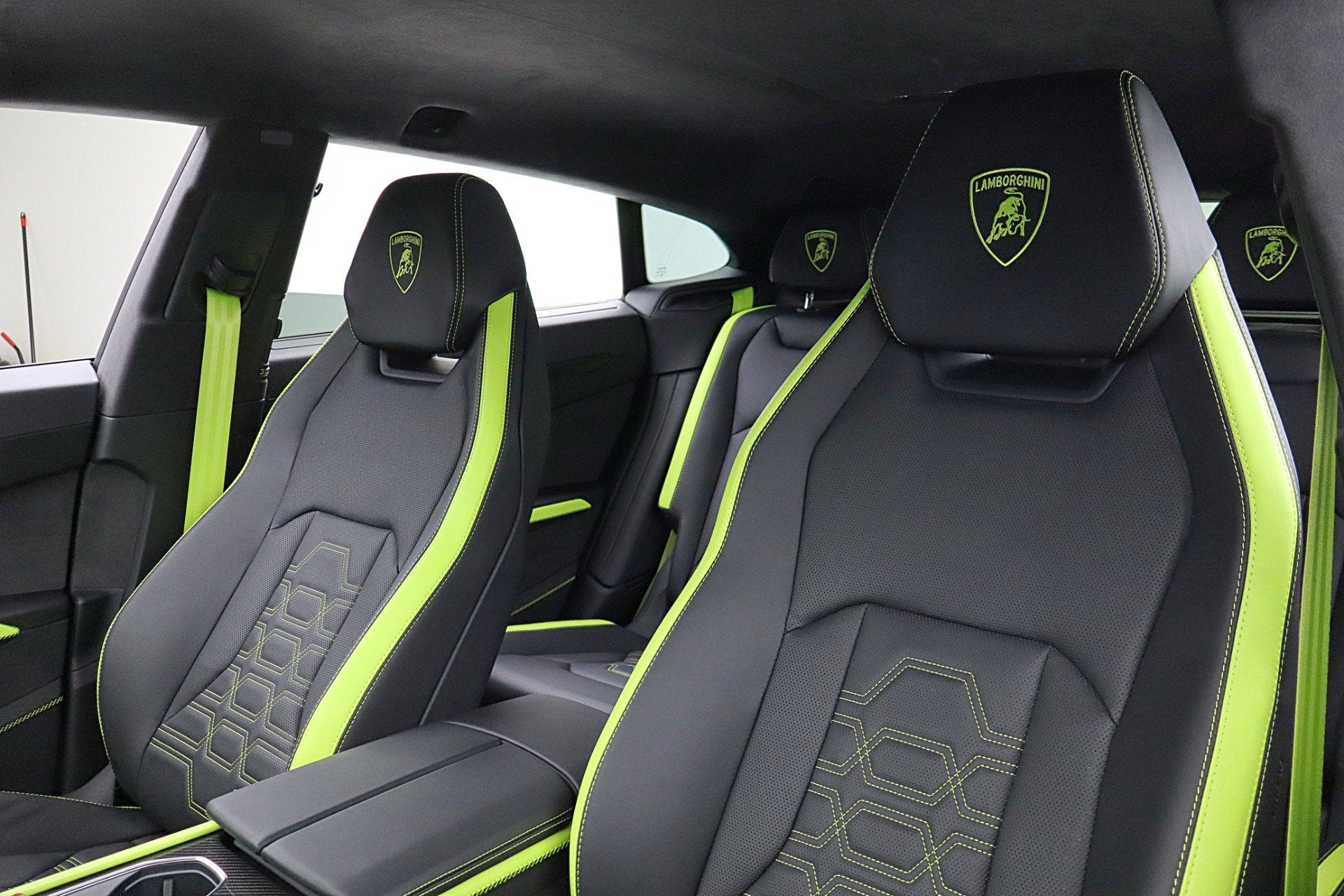 2025 Lamborghini Urus SE Org MSRP $349,965