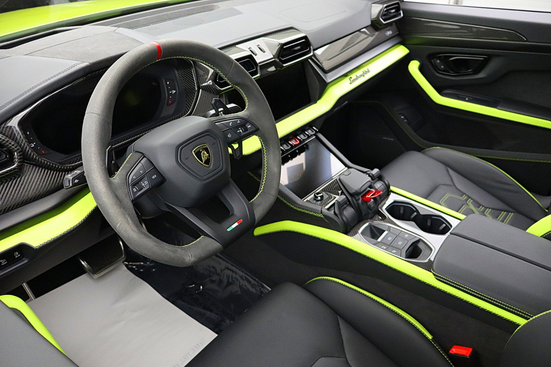 2025 Lamborghini Urus SE Org MSRP $349,965