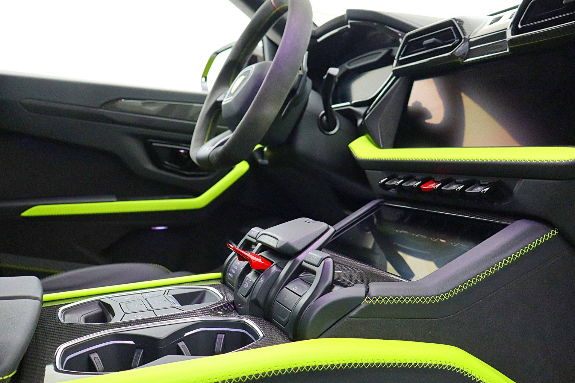 2025 Lamborghini Urus SE Org MSRP $349,965