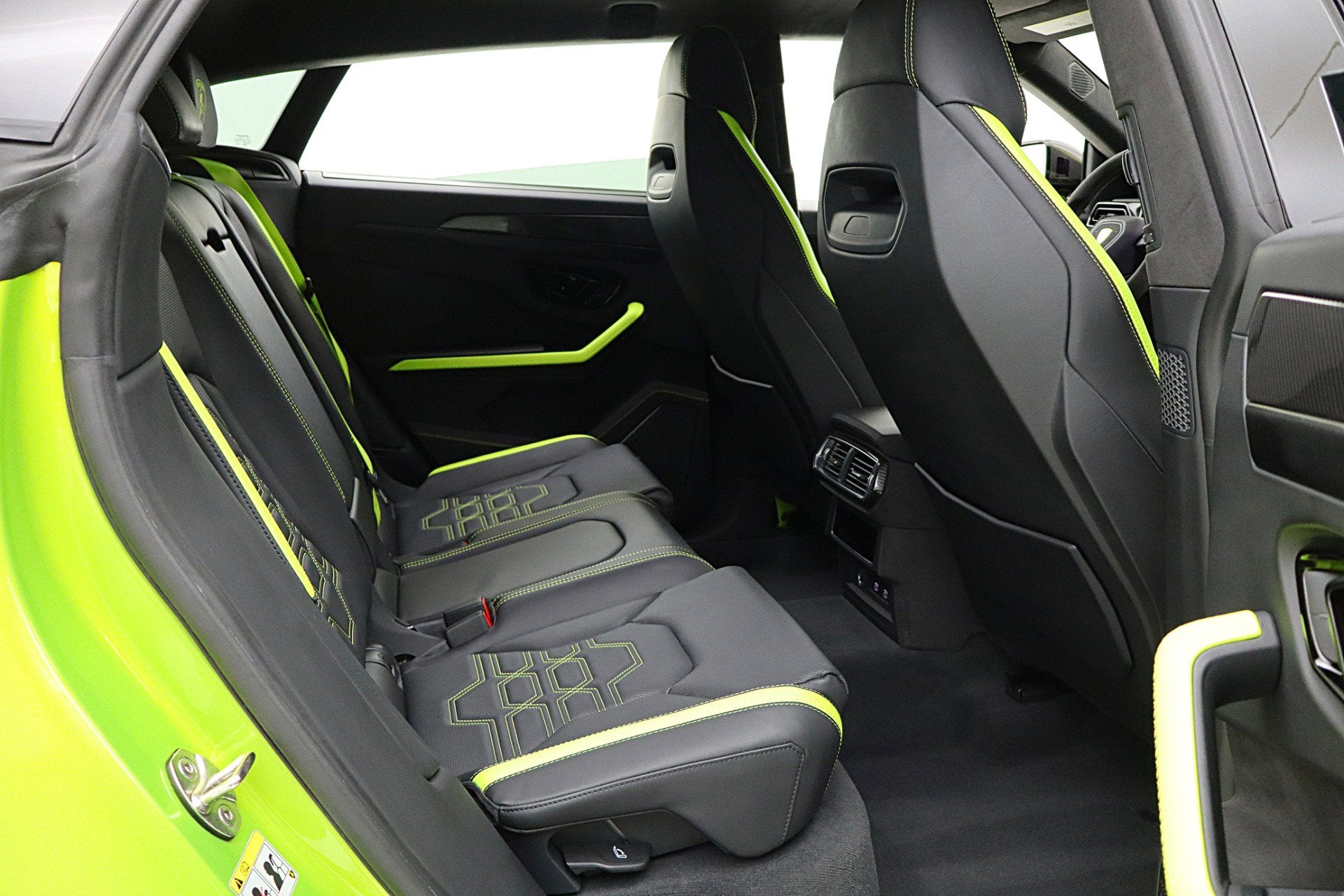 2025 Lamborghini Urus SE Org MSRP $349,965