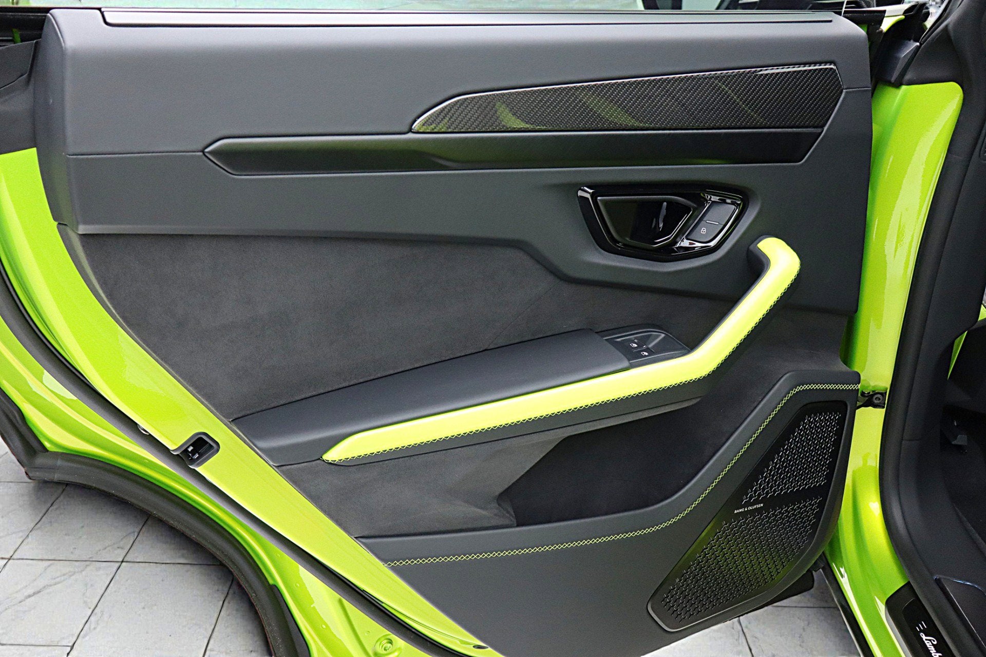 2025 Lamborghini Urus SE Org MSRP $349,965